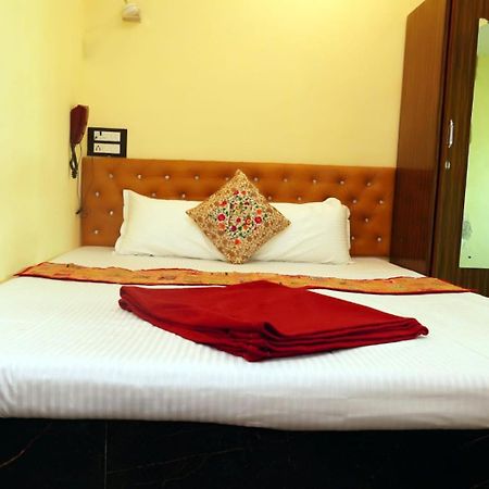 Hotel Golden Plaza Vashi Ngoại thất bức ảnh
