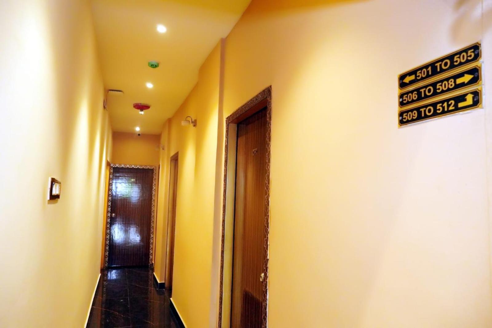 Hotel Golden Plaza Vashi Ngoại thất bức ảnh